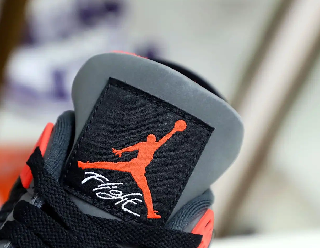 INFRARED AIR JORDAN 4 0528